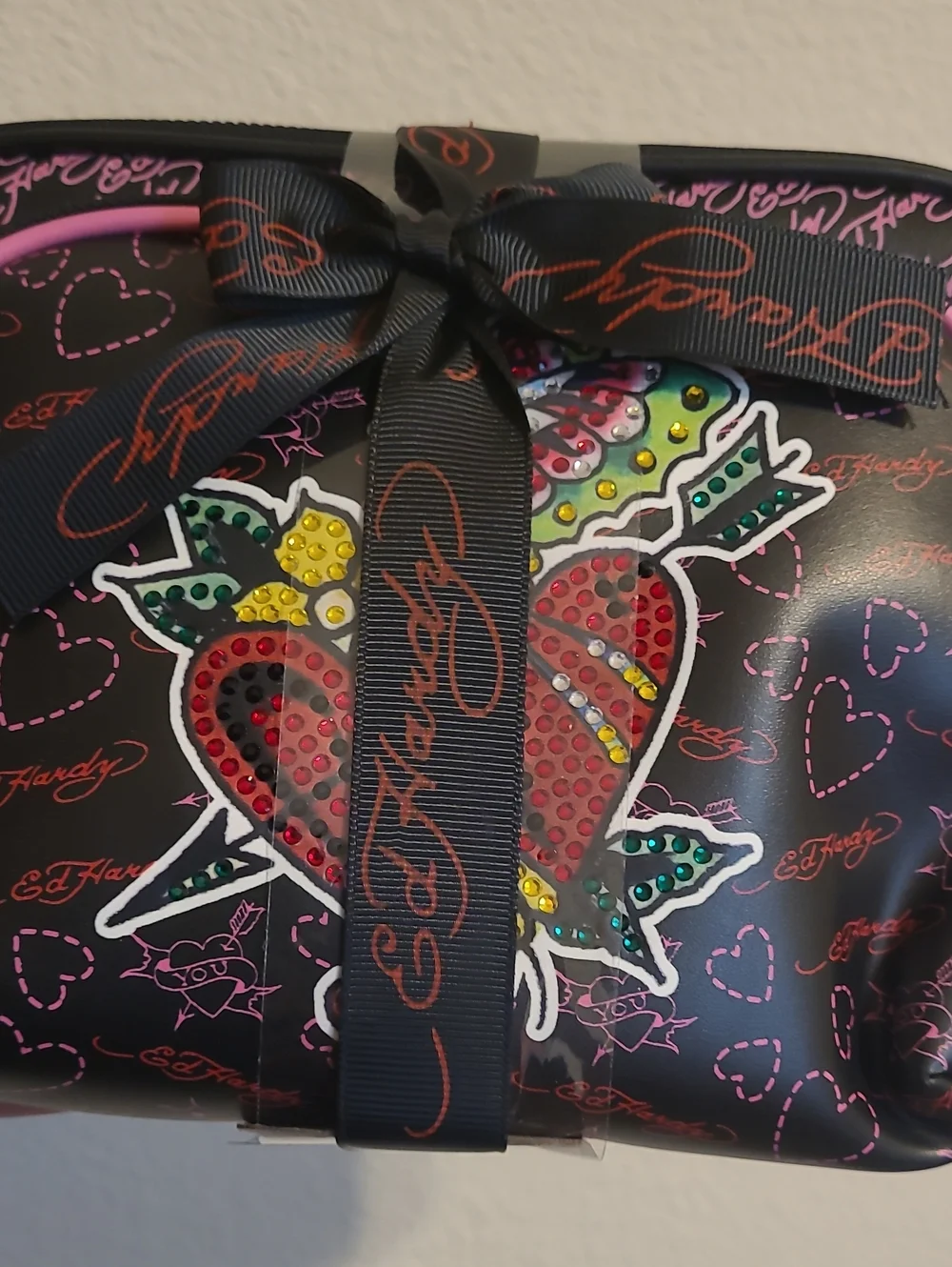 Ed Hardy Black Pink Sequin Heart Cosmetic Pouch Set